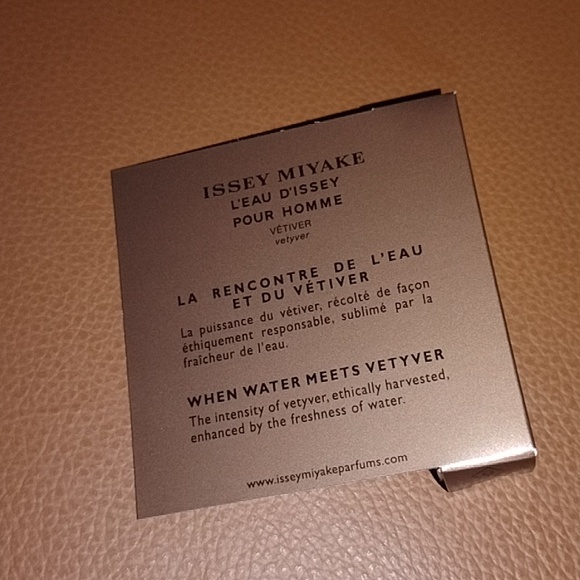 Issey miyake vetiver sample - Picture 2 of 2